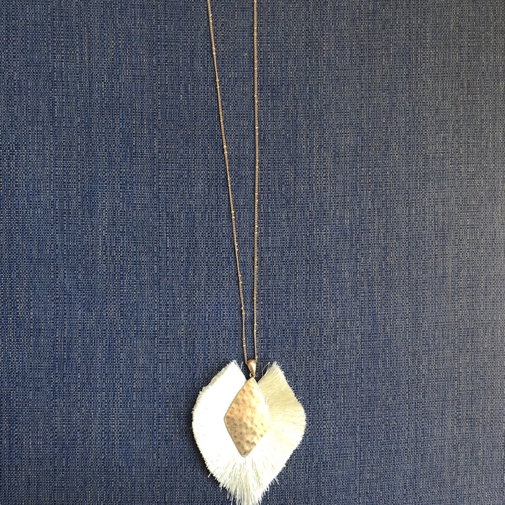 NWT Cream/Gold Fringe Statement Necklace